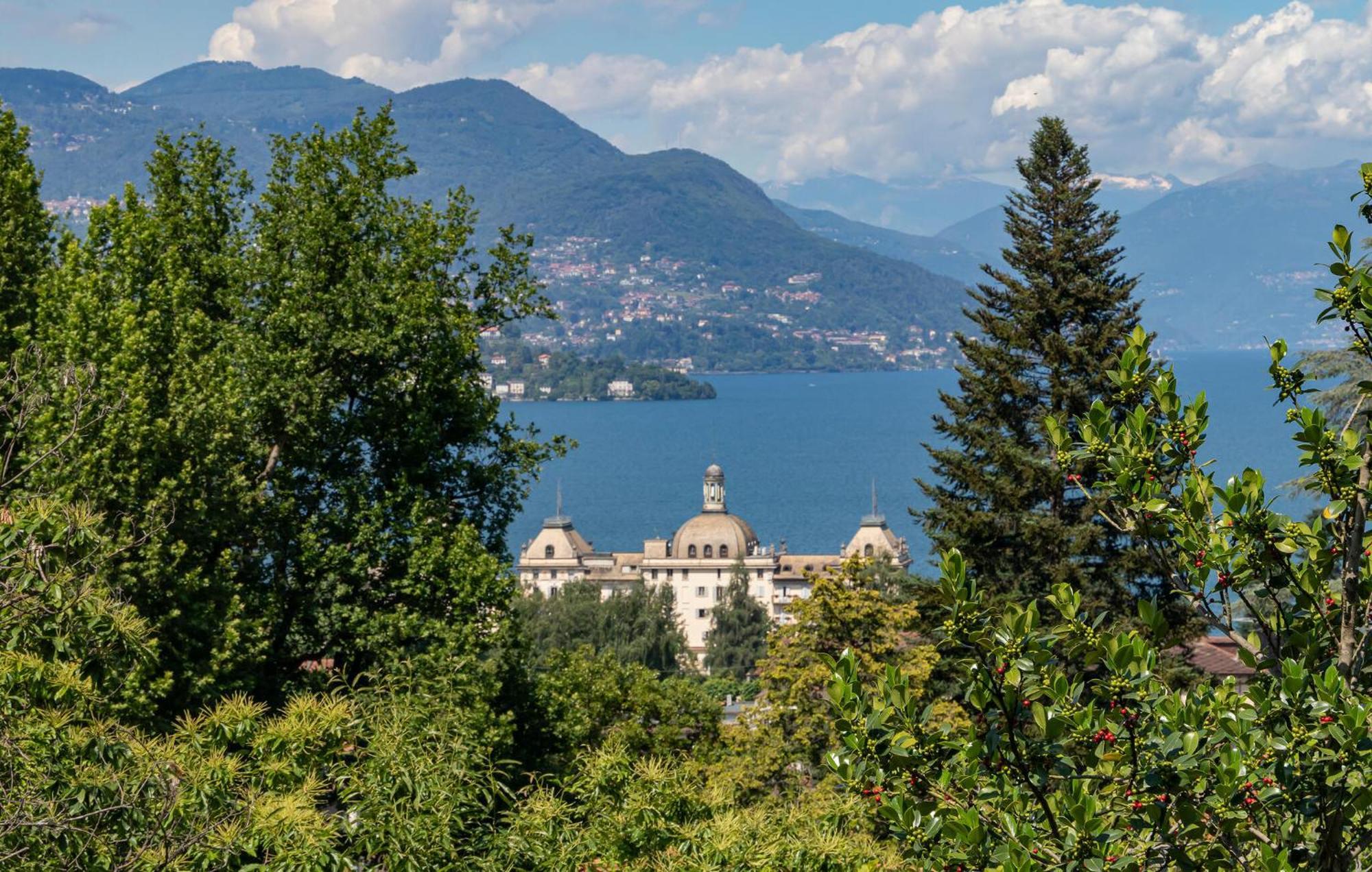 2 Bedroom Beautiful In Appartamento