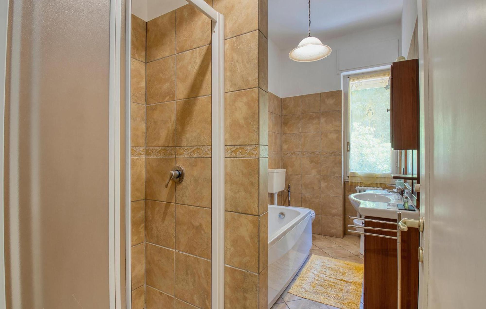 2 Bedroom Beautiful In * Stresa