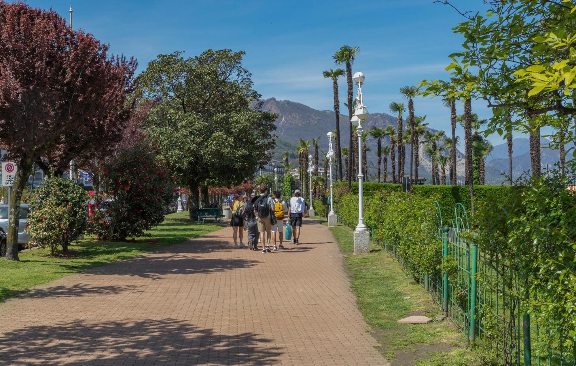 2 Bedroom Beautiful In Appartamento Stresa