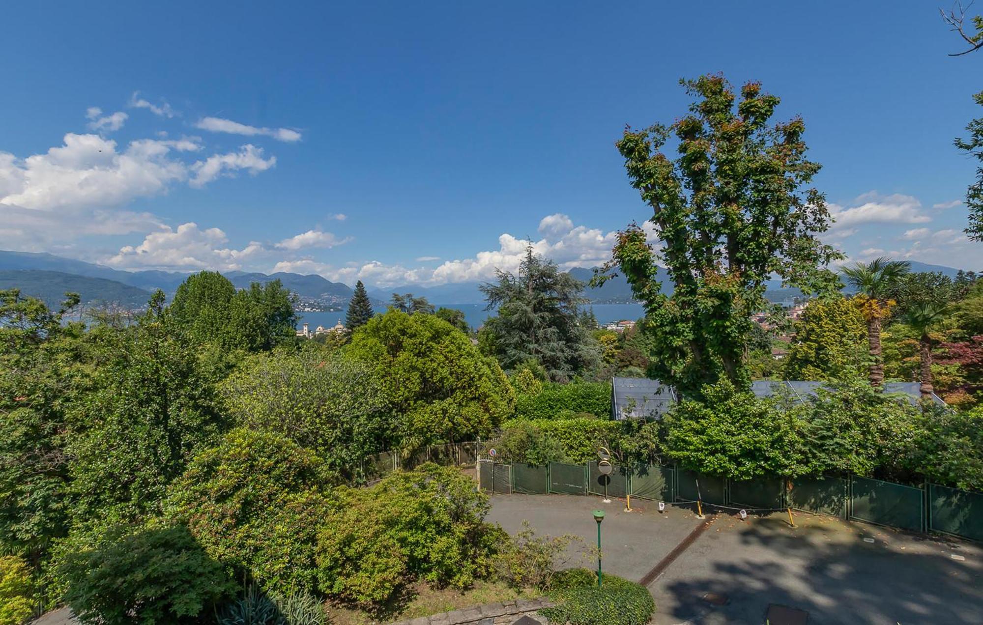 2 Bedroom Beautiful In * Stresa
