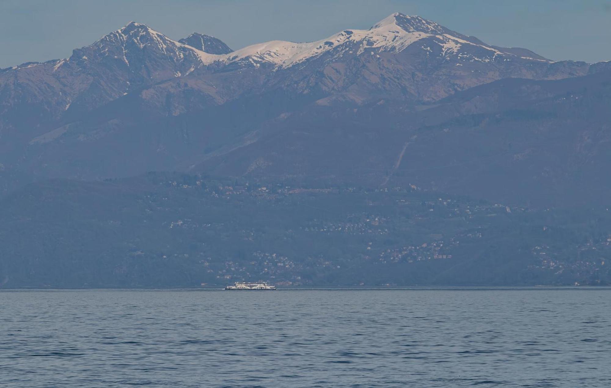 Apartment 2 Bedroom Beautiful In Stresa
