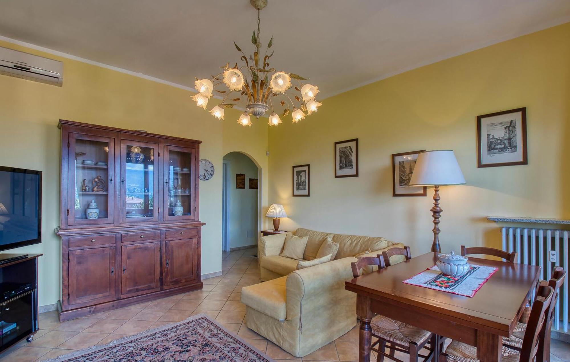 2 Bedroom Beautiful In *
