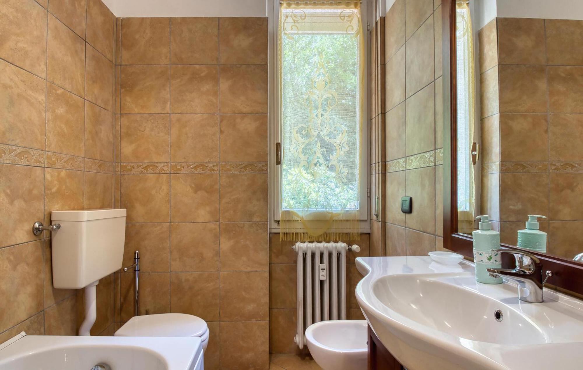 2 Bedroom Beautiful In